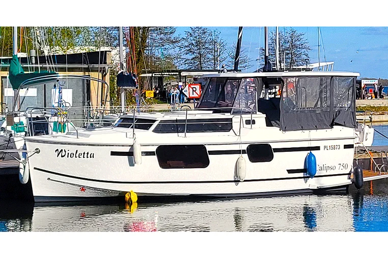 Giżycko czarter - Calipso 750