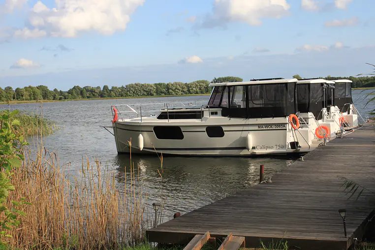 Czarter houseboatu Calipso 750