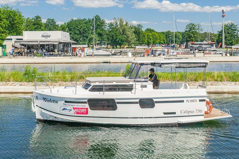 Czarter jachtu motorowego Calipso 750