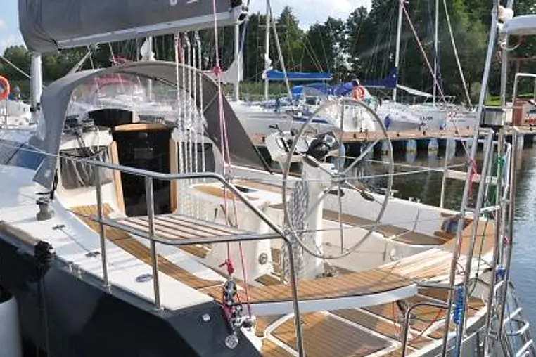 Mikołajki czarter - Cobra 33
