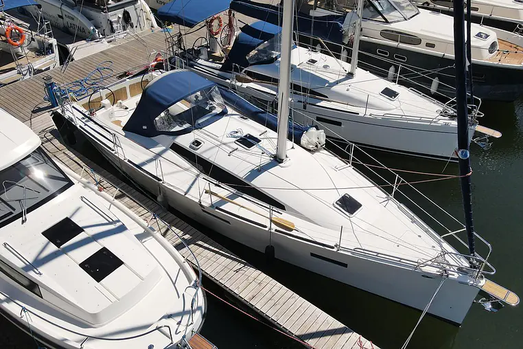 Czarter jachtu żaglowego Cobra 38