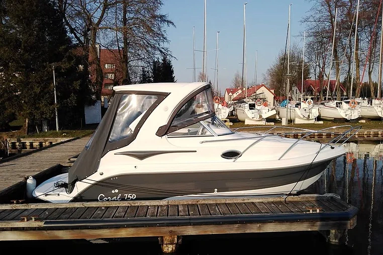 Bogaczewo czarter - Coral 750 Hard Top