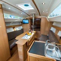 Delphia 33 MC