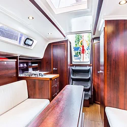 Delphia 33 MC