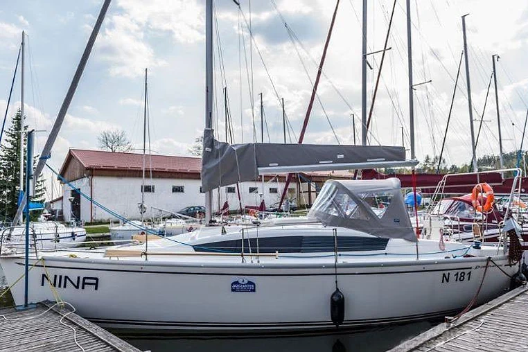 Mazury czarter - Delphia 33 MC