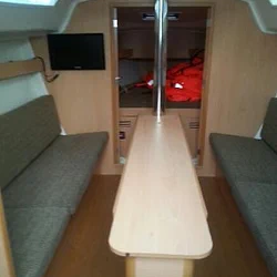 Delphia 33 MC