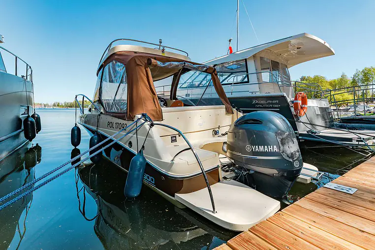 Mazury czarter - Escapade 600