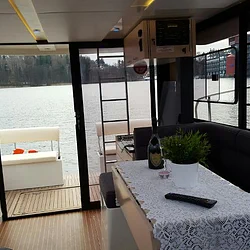 Futura 36