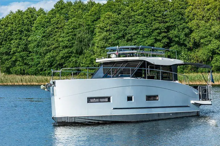 Czarter houseboatu Futura 36