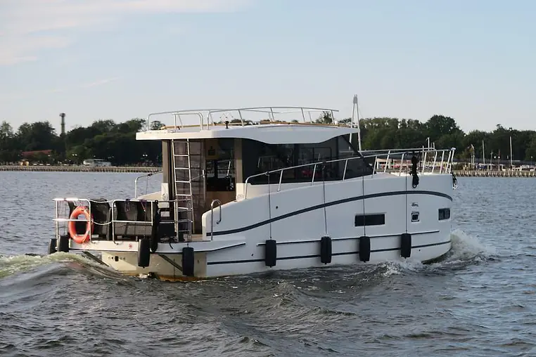 Mazury czarter - Futura 36