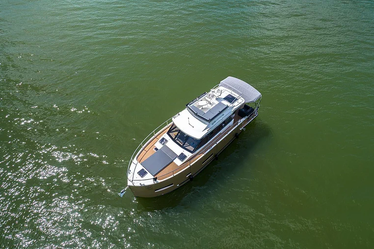 Czarter houseboatu Futura 40