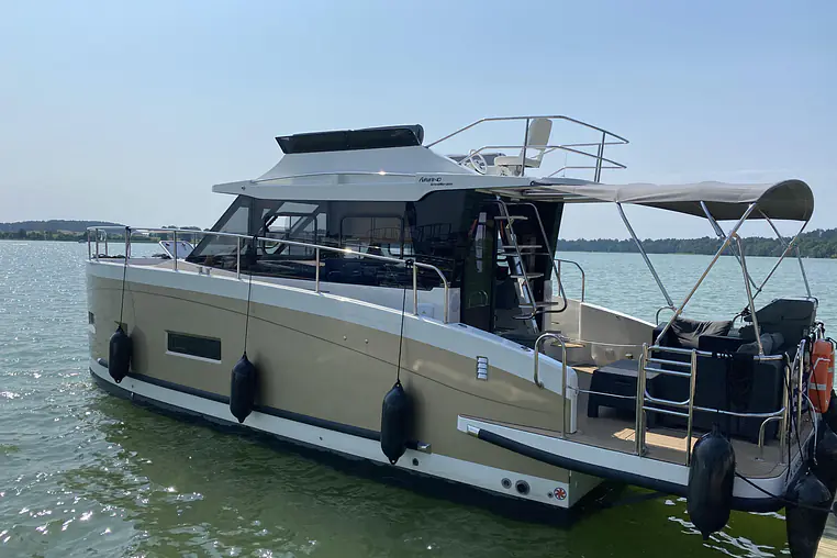 Sztynort czarter - Futura 40