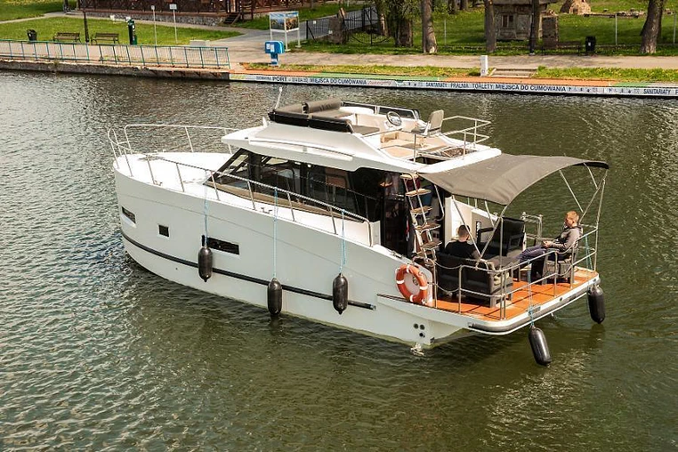 Mazury czarter - Futura 40