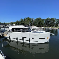 Futura 40
