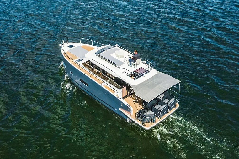 Czarter houseboatu Futura 40