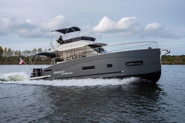 Czarter Futura 40
