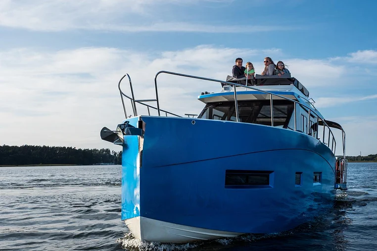Czarter houseboatu Futura 40