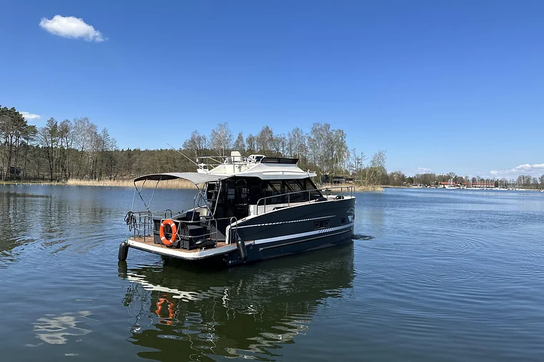 Mikołajki czarter - Futura 40