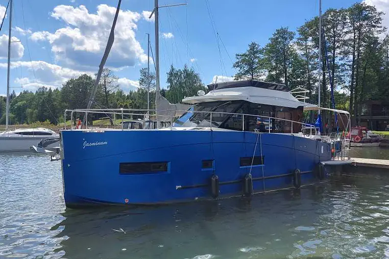 Czarter jachtu motorowego Futura 40