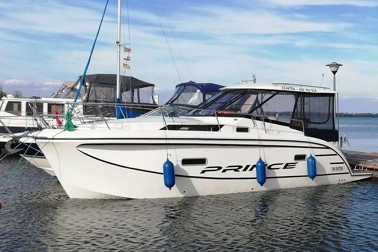 Mazury czarter - Futura 900