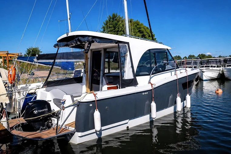Mazury czarter - Janmor 700