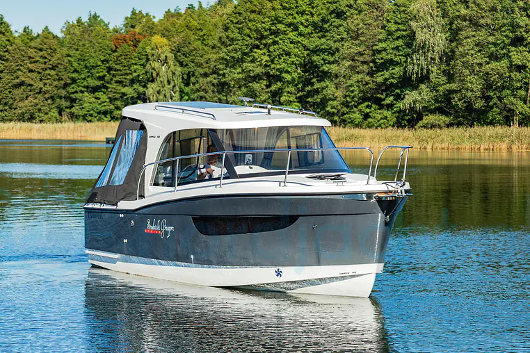 Czarter jachtu motorowego Janmor 700