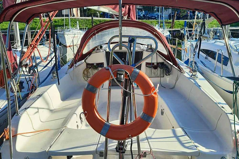 Czarter Laguna 30