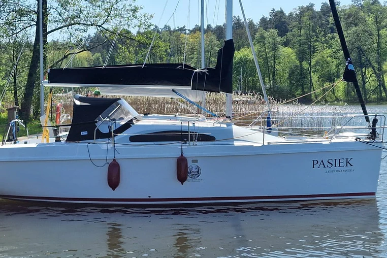 Mazury czarter - Laguna 30