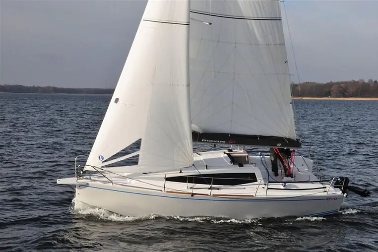 Piękna Góra czarter - Maxus 24 Evo