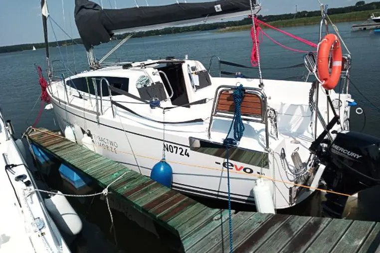 Czarter jachtu żaglowego Maxus 24 Evo
