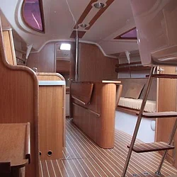 Maxus 24
