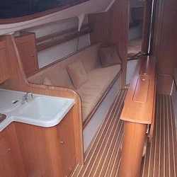 Maxus 24