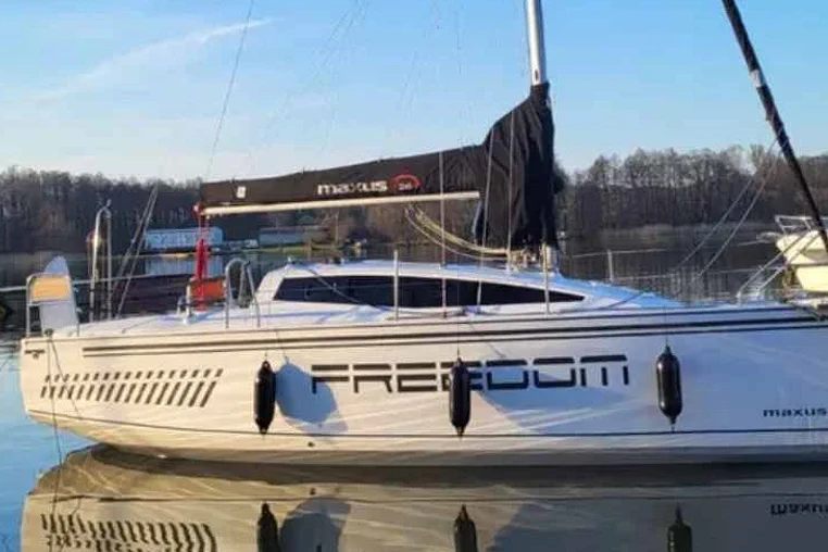 Giżycko czarter - Maxus 26
