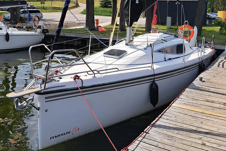 Czarter jachtu żaglowego Maxus 28