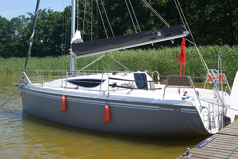 Czarter jachtu żaglowego Maxus 28