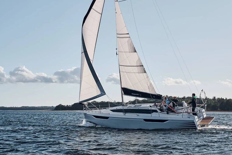 Rydzewo czarter - Maxus 30