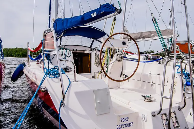 Mazury czarter - Maxus 33