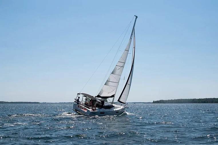 Czarter Maxus 34