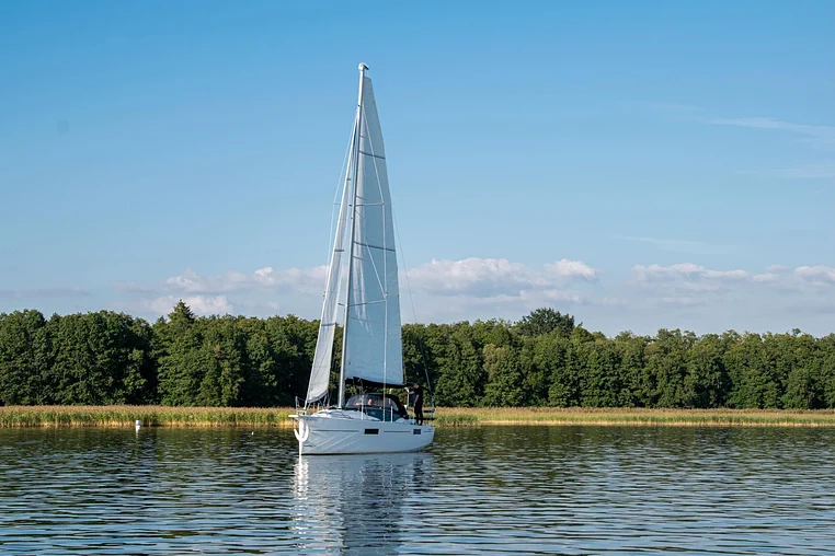 Czarter Maxus 34