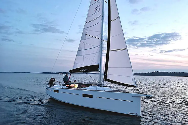 Czarter jachtu żaglowego Maxus 34