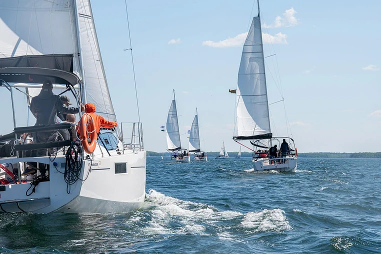 Czarter Maxus 34