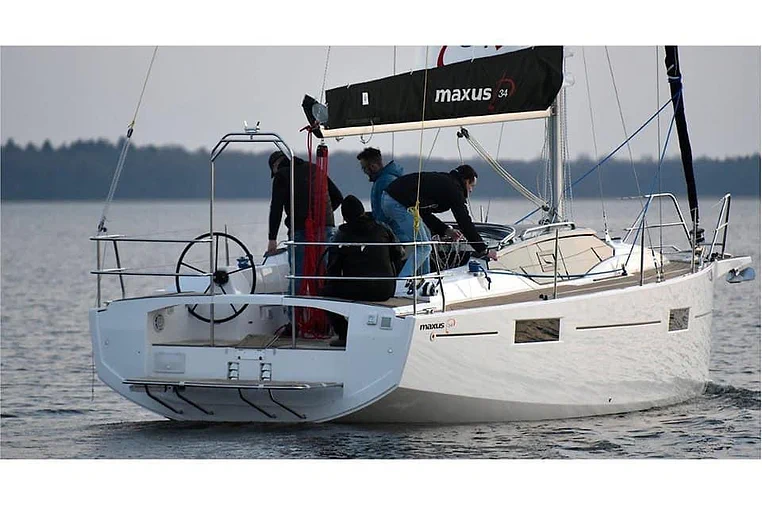 Mazury czarter - Maxus 34
