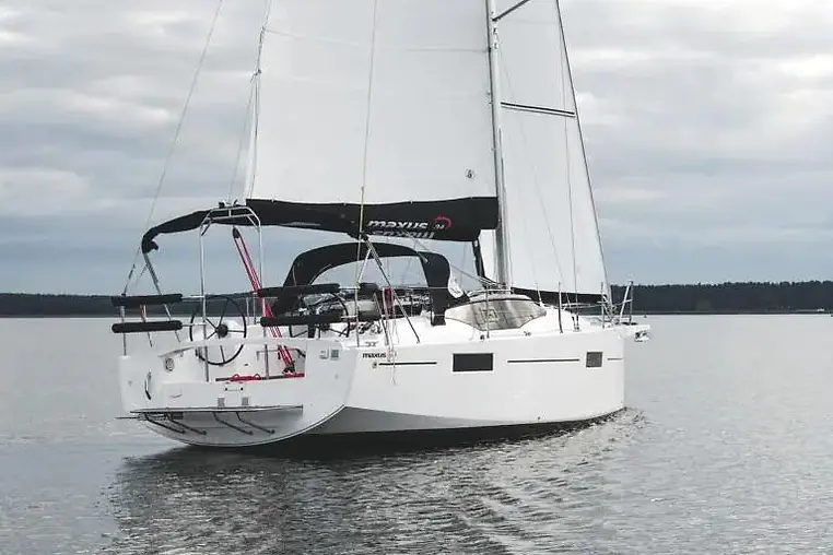 Mazury czarter - Maxus 34