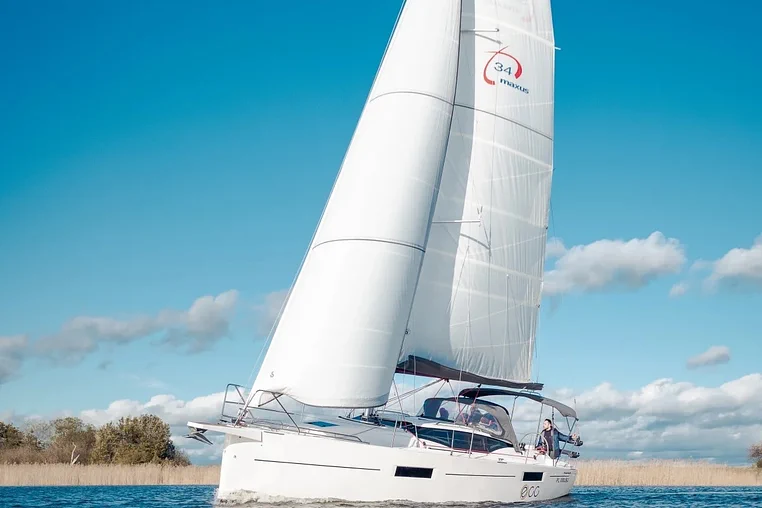 Czarter jachtu żaglowego Maxus 34