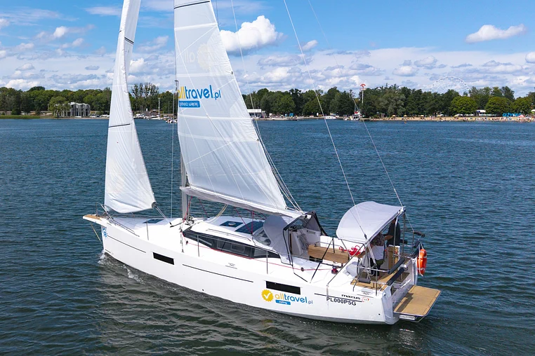 Wilkasy czarter - Maxus 34