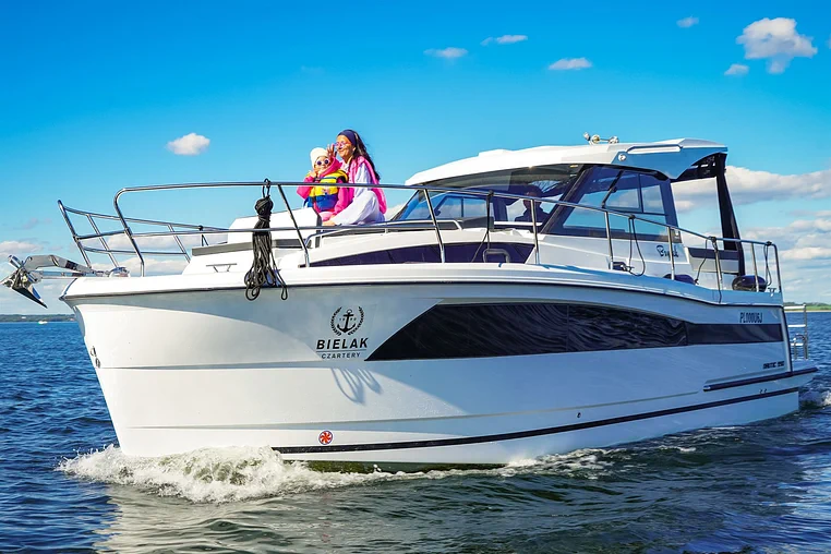 Rydzewo czarter - Nautic 990