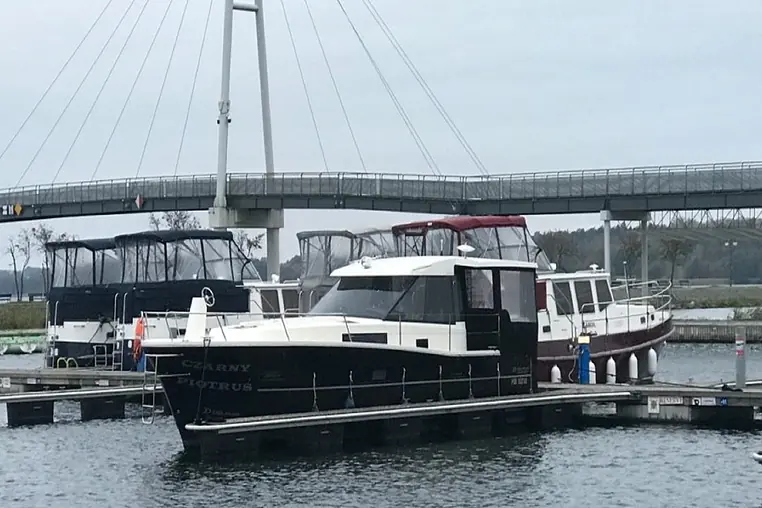 Mazury czarter - Nautika 1000