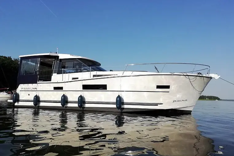 Mazury czarter - Nautika 1000