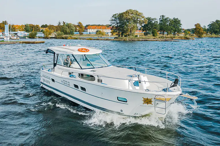 Mazury czarter - Nautika 1000
