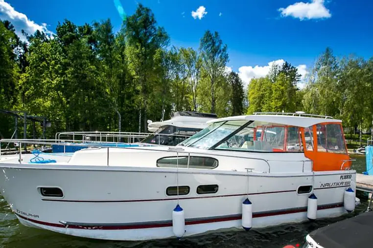 Mazury czarter - Nautika 1000